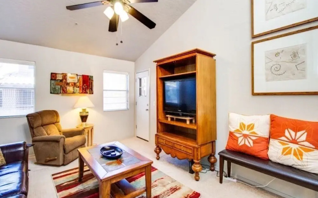photo 3 of Beautiful Condo in Prime Scottsdale Location!