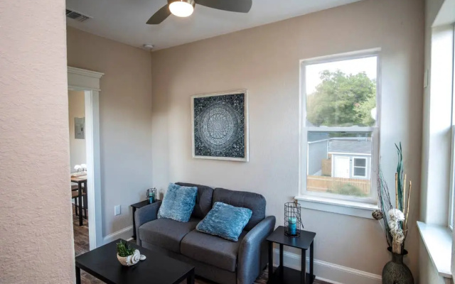 photo 2 of Beautiful Guest House on New Built Home Near Downtown
