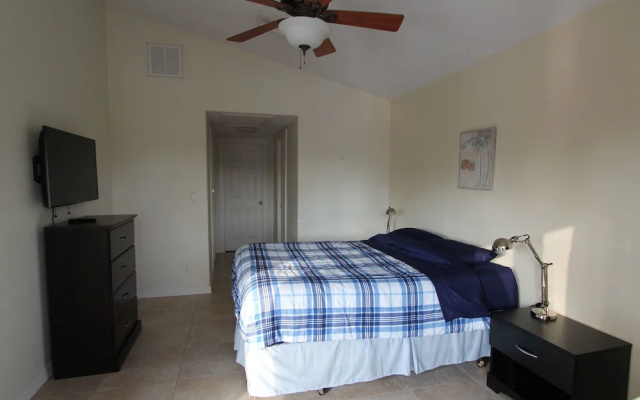 photo 4 of Beautiful Gulf Coast Living on the Canal - Three Bedroom Home