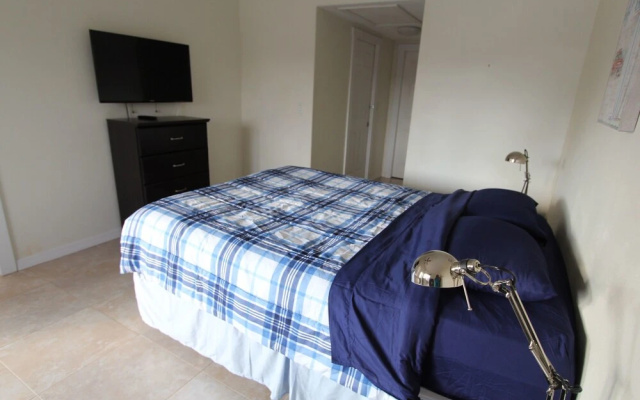 photo 5 of Beautiful Gulf Coast Living on the Canal - Three Bedroom Home