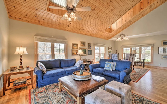 photo 2 of Beautiful Lake Glenville Townhome w/ Mountain View