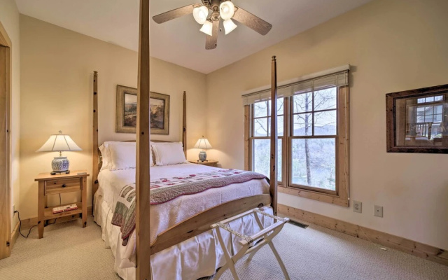 photo 4 of Beautiful Lake Glenville Townhome w/ Mountain View