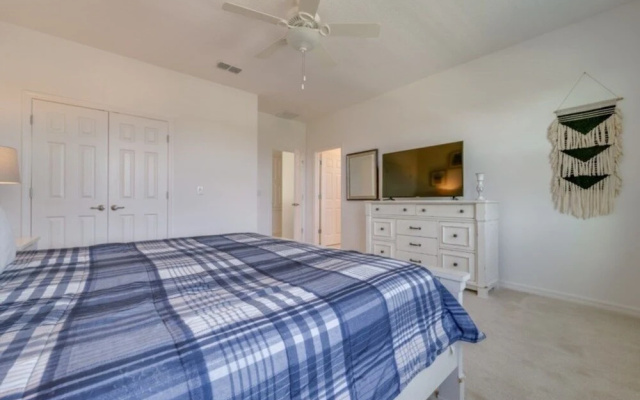 photo 5 of Beautiful Providence Vacation Home 5 Bedroom Home by Redawning