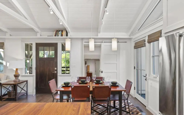 photo 2 of Beautiful Remodeled Home 30 night min
