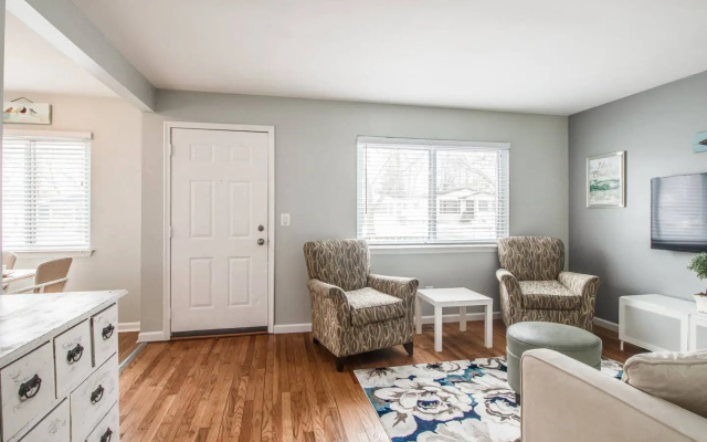 photo 3 of Beautiful retreat Home Near Auburn Hills/Waterford