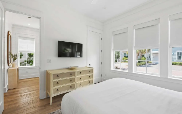 photo 4 of Beautiful Seacrest Home, Sleeps 16 - Lagoon Pool and Beach Tram Service