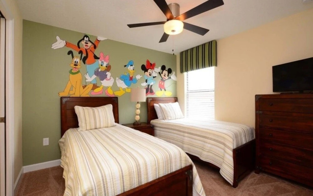 photo 3 of Beautiful Spacious Vacation Villa, Bbq Grill4902cg 6 Bedroom Home by Redawning