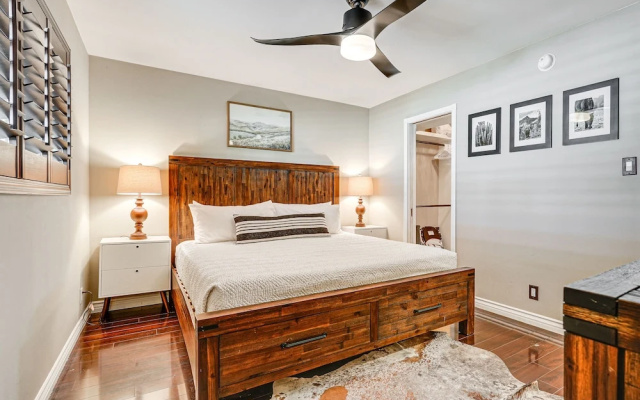 photo 5 of Beautiful Tempe Home w/ Yard - 3 Mi to Asu!