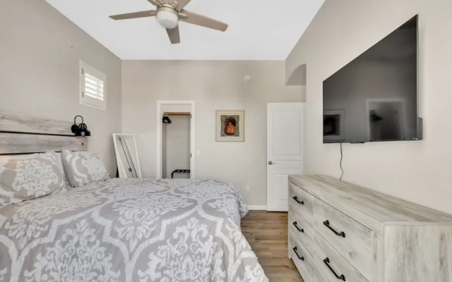 photo 2 of Beautiful Upscale North Scottsdale Condo At Tesoro At Grayhawk 2 Bedroom Condo by RedAwning