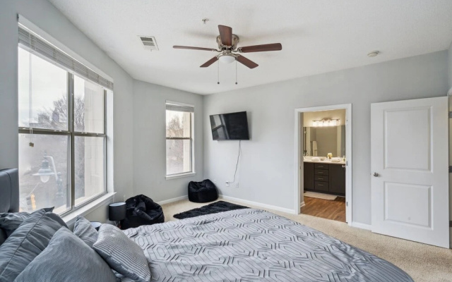 photo 2 of Beautifull Stays Extravagant & Luxury Living 2 Bedroom Apts by RedAwning, Atlanta