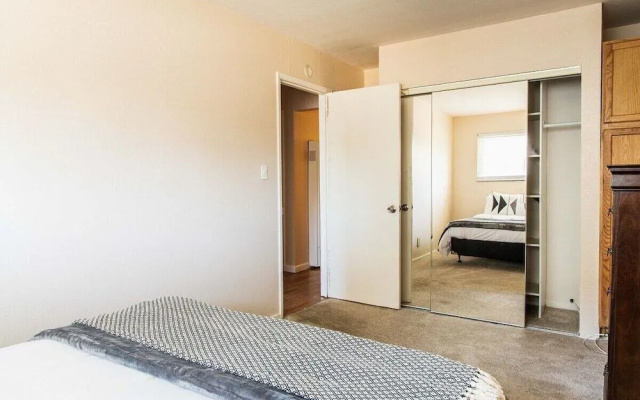 photo 5 of Beautifully Designed Concord Apartment