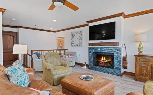 photo 2 of Beaver Creek Centennial 2 Bedroom Residence