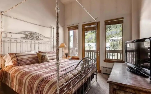 photo 4 of Beaver Creek Elkhorn Lodge 1 Bedroom Residence With Ski in, Ski out Access and a Short Walk to Beaver Creek Village