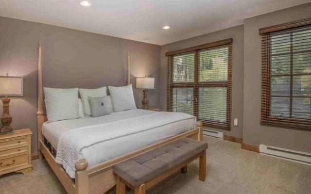 photo 3 of Beaver Creek Meadows Townhomes 4 Bedroom