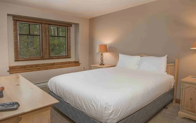 photo 5 of Beaver Creek Meadows Townhomes 4 Bedroom