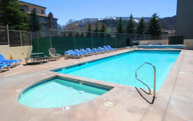 photo 3 of Beaver Creek West 14