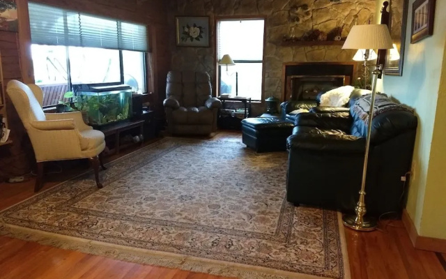 photo 2 of Beaver Lake Heavenly Hideaway B&B