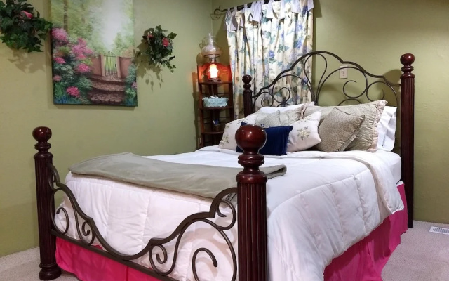 photo 4 of Beaver Lake Heavenly Hideaway B&B