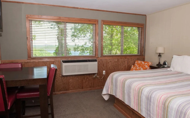 photo 3 of Beaver Lakeview Resort