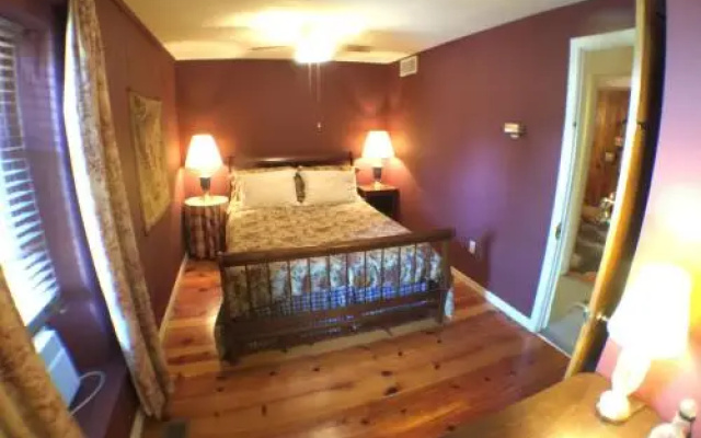 photo 2 of Beaver Town Lodge