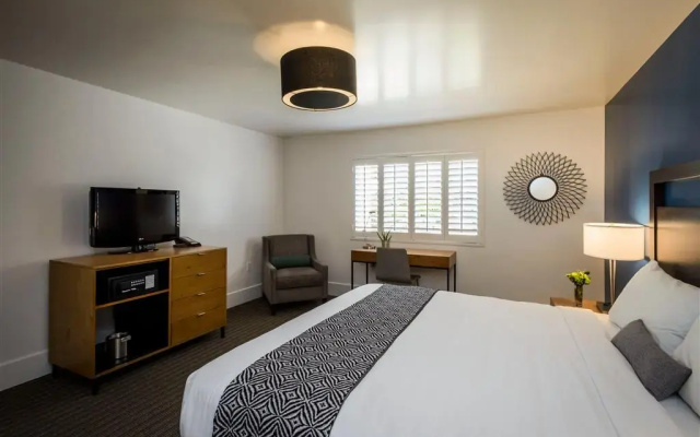 photo 3 of Becks Motor Lodge