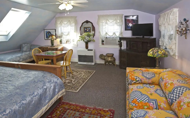 photo 3 of Beds on Clouds