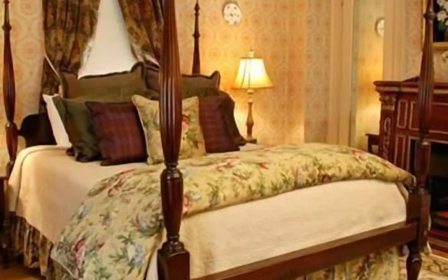 photo 5 of Bee and Thistle Inn