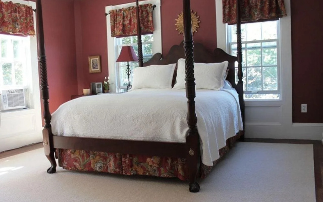 photo 2 of Beech Tree Bed and Breakfast