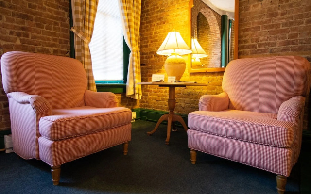 photo 4 of Beekman Arms and Delamater Inn