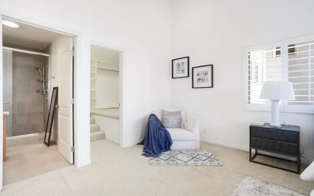 photo 3 of Bel Air Stradella