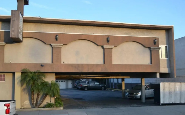 photo 2 of Bell Gardens Inn Los Angeles - Bell Gardens