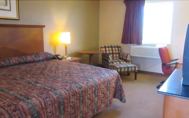 photo 3 of Bella Vista Inn & Suites