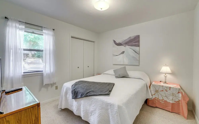 photo 3 of Bella Vista Townhome w/ Deck Near Back 40 Trail!