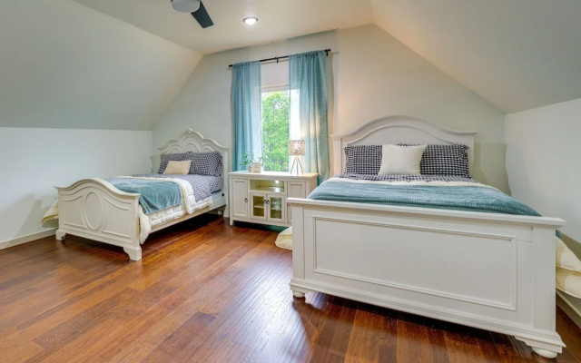 photo 2 of Bella Vista Vacation Rental on The Back 40 Trail!