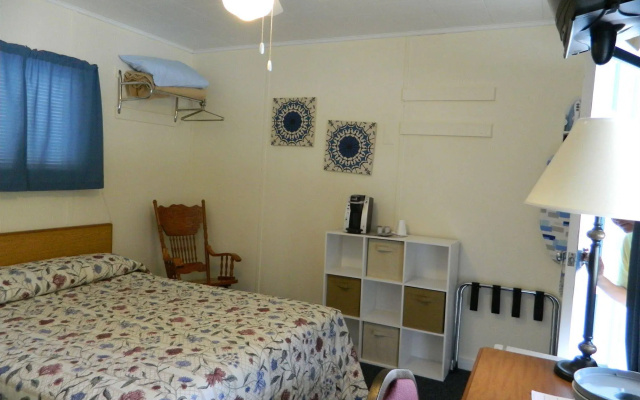 photo 4 of Belle Isle Motel