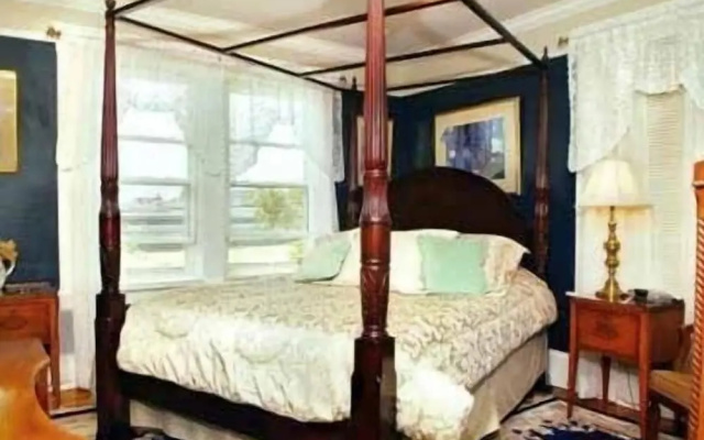 photo 5 of Belle View Inn