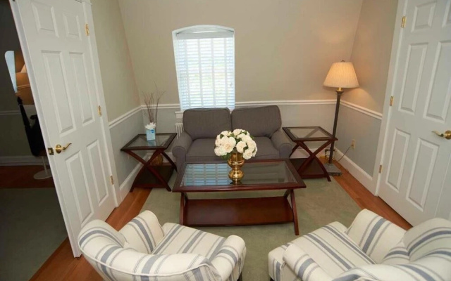 photo 5 of Bellevue Manor