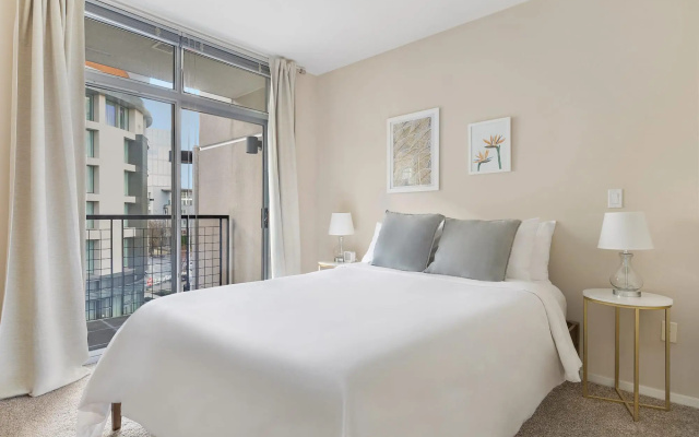 photo 4 of Bellevue Spacious 2BD 2BA Apartment