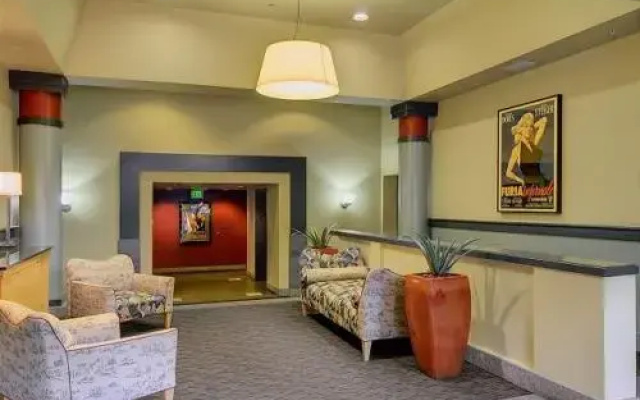 photo 5 of Belltown Court Sunset Suite