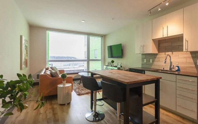 photo 2 of Belltown Waterfront Suites by Barsala
