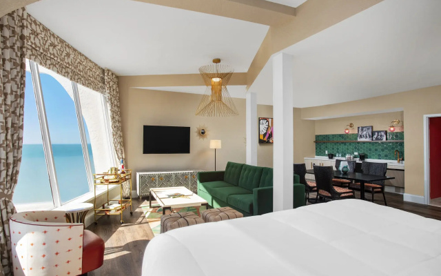 photo 4 of Bellwether Beach Resort St. Pete