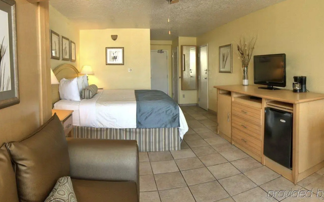 photo 5 of Bellwether Beach Resort St. Pete