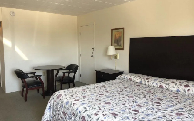photo 2 of Belmar Motor Lodge