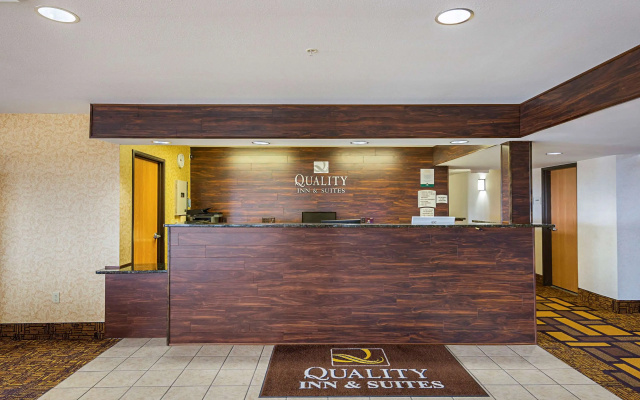 photo 2 of Quality Inn & Suites Belmont - Platteville