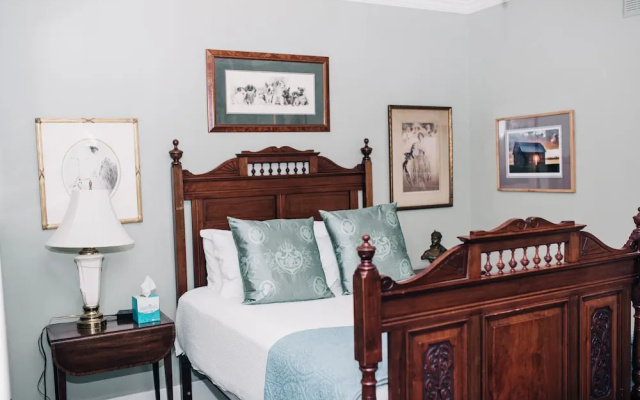 photo 5 of Benn Conger Inn