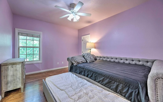 photo 4 of Bentonville Home w/ Pool Table, 2 Mi to Downtown!