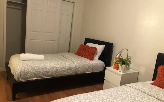 photo 2 of Berkeley Apartment 2 Mins Walking to UC Berkeley Extension