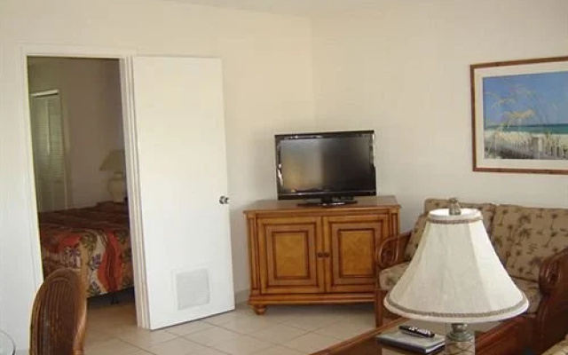 photo 3 of Berkshire Beach Club Of Deerfield