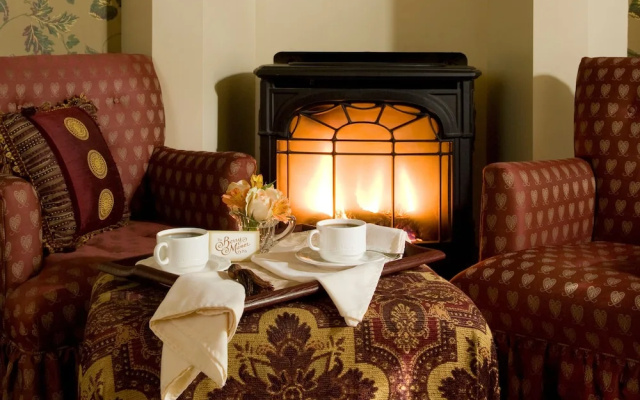 photo 4 of Berry Manor Inn