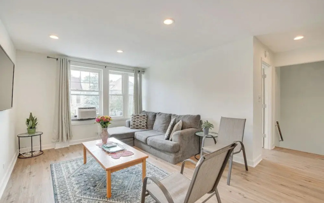 photo 3 of Berwyn Apartment Rental ~ 11 Mi to Chicago!